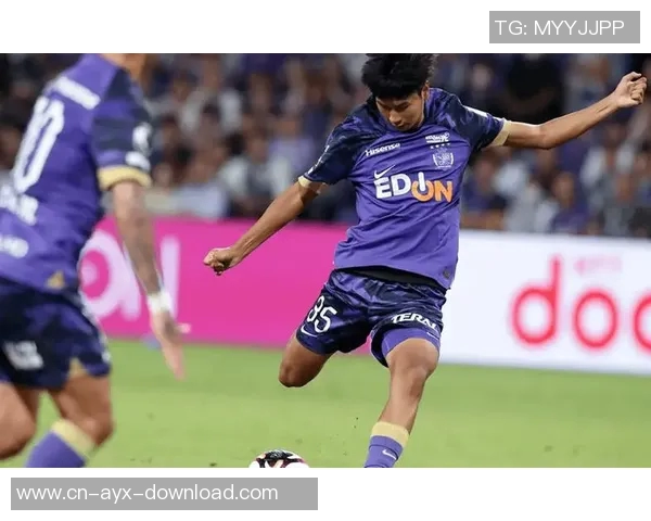 大阪钢巴迎战广岛三箭展开激烈对决争夺联赛积分榜重要位置 大阪钢巴迎战广岛三箭展开激烈对决争夺联赛积分榜重要位置